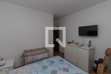 Casa à venda com 120m², 4 quartos e 2 vagas Casa à venda com 120m², 4 quartos e 2 vagasQuarto Suíte