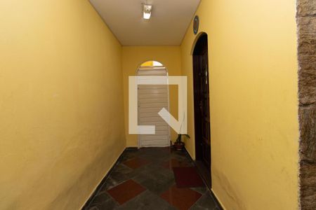 Casa à venda com 120m², 4 quartos e 2 vagas Casa à venda com 120m², 4 quartos e 2 vagasHall de Entrada
