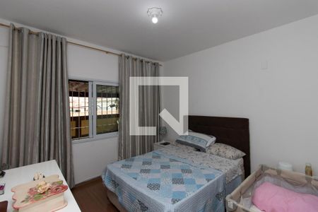 Casa à venda com 120m², 4 quartos e 2 vagas Casa à venda com 120m², 4 quartos e 2 vagasQuarto Suíte