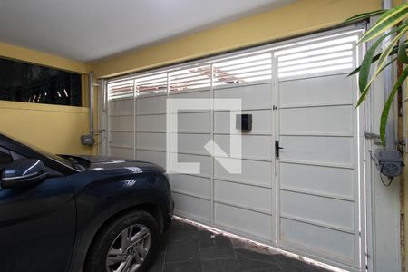 Casa à venda com 120m², 4 quartos e 2 vagas Casa à venda com 120m², 4 quartos e 2 vagasGaragem