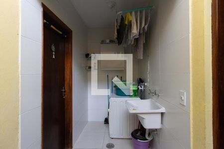 Casa à venda com 120m², 4 quartos e 2 vagas Casa à venda com 120m², 4 quartos e 2 vagasÁrea de Serviço