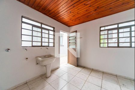 Casa à venda com 197m², 5 quartos e 2 vagas Casa à venda com 197m², 5 quartos e 2 vagasÁrea de Serviço