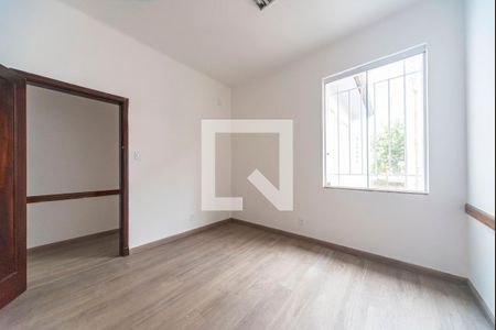 Casa à venda com 197m², 5 quartos e 2 vagas Casa à venda com 197m², 5 quartos e 2 vagasQuarto 3