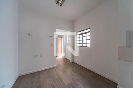 Casa à venda com 197m², 5 quartos e 2 vagas Casa à venda com 197m², 5 quartos e 2 vagasCozinha