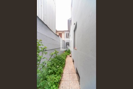 Casa à venda com 197m², 5 quartos e 2 vagas Casa à venda com 197m², 5 quartos e 2 vagasjardim e Corredor