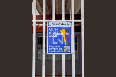Casa à venda com 197m², 5 quartos e 2 vagas Casa à venda com 197m², 5 quartos e 2 vagasPlaca Banner Instalada na Fachada