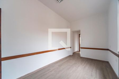 Casa à venda com 197m², 5 quartos e 2 vagas Casa à venda com 197m², 5 quartos e 2 vagasQuarto 4