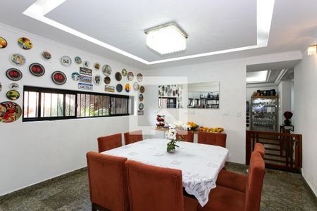 Casa à venda com 500m², 4 quartos e 6 vagasSala de Jantar