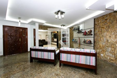 Sala de casa à venda com 4 quartos, 500m² em Chácara Santo Antônio (zona Leste), São Paulo