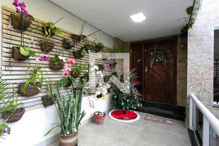 Casa à venda com 500m², 4 quartos e 6 vagasEntrada Social