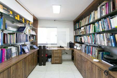 Casa à venda com 500m², 4 quartos e 6 vagasEscritório