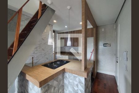 Sala de apartamento para alugar com 3 quartos, 131m² em Jardim Celeste, São Paulo