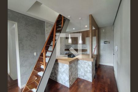 Sala de apartamento para alugar com 3 quartos, 131m² em Jardim Celeste, São Paulo