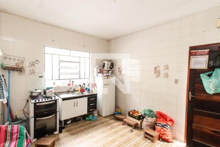 Casa à venda com 120m², 4 quartos e 5 vagas Casa à venda com 120m², 4 quartos e 5 vagasCozinha