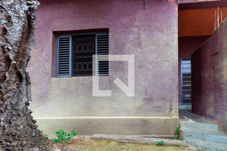 Casa para alugar com 76m², 2 quartos e 1 vagaEntrada