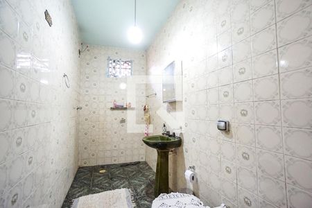 Casa à venda com 270m², 5 quartos e 3 vagasBanheiro social