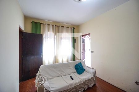 Casa à venda com 270m², 5 quartos e 3 vagasSala de TV