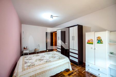 Casa à venda com 270m², 5 quartos e 3 vagasQuarto 01