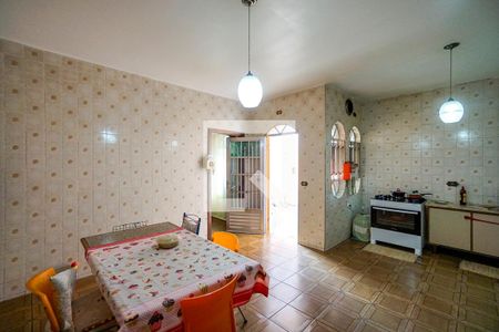 Casa à venda com 270m², 5 quartos e 3 vagasCozinha