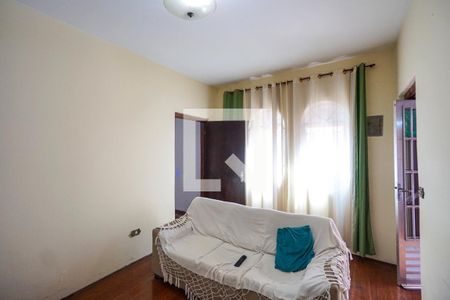 Casa à venda com 270m², 5 quartos e 3 vagasSala de TV