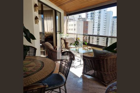Sala de apartamento à venda com 4 quartos, 250m² em Perdizes, São Paulo