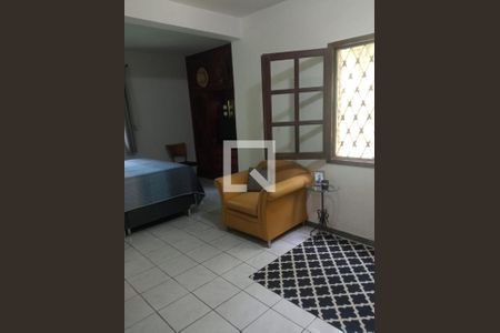 Casa de condomínio à venda com 350m², 6 quartos e 7 vagasQuarto