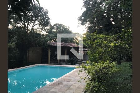 Casa de condomínio à venda com 350m², 6 quartos e 7 vagasPiscina