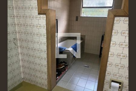 Casa de condomínio à venda com 350m², 6 quartos e 7 vagasBanheiro