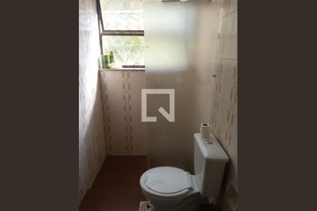 Casa de condomínio à venda com 350m², 6 quartos e 7 vagasBanheiro