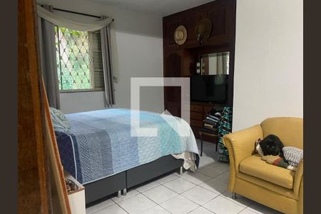 Casa de condomínio à venda com 350m², 6 quartos e 7 vagasQuarto
