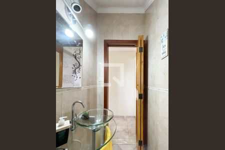 Casa à venda com 118m², 2 quartos e 2 vagasLavabo