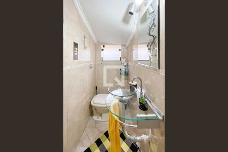 Casa à venda com 118m², 2 quartos e 2 vagasLavabo