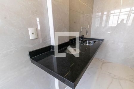 Apartamento à venda com 75m², 2 quartos e sem vaga Apartamento à venda com 75m², 2 quartos e sem vagaCozinha e Área de Serviço