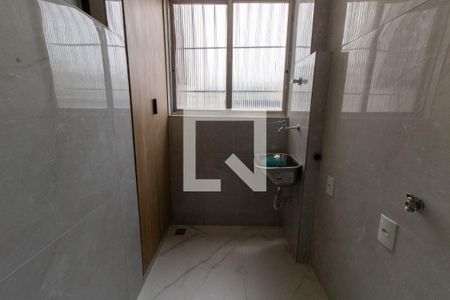 Apartamento à venda com 75m², 2 quartos e sem vaga Apartamento à venda com 75m², 2 quartos e sem vagaCozinha e Área de Serviço