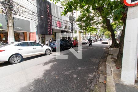 Apartamento à venda com 75m², 2 quartos e sem vaga Apartamento à venda com 75m², 2 quartos e sem vagaVista da Rua