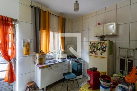 Casa à venda com 200m², 6 quartos e 2 vagas Casa à venda com 200m², 6 quartos e 2 vagasCozinha 4