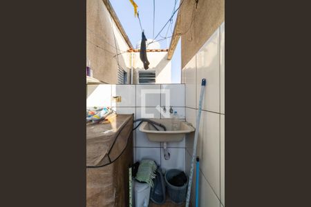 Casa à venda com 200m², 6 quartos e 2 vagas Casa à venda com 200m², 6 quartos e 2 vagasÁrea de Serviço 2