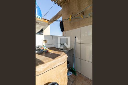 Casa à venda com 200m², 6 quartos e 2 vagas Casa à venda com 200m², 6 quartos e 2 vagasÁrea de Serviço 2