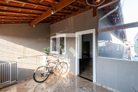 Casa à venda com 200m², 6 quartos e 2 vagas Casa à venda com 200m², 6 quartos e 2 vagasÁrea comum