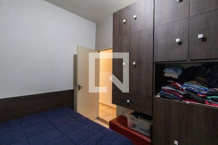 Casa à venda com 200m², 6 quartos e 2 vagas Casa à venda com 200m², 6 quartos e 2 vagasQuarto 2