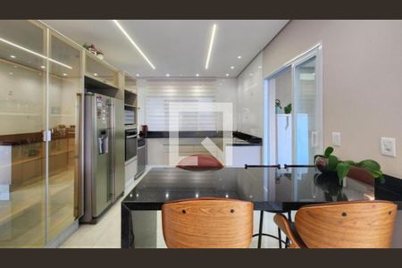 Casa de condomínio à venda com 296m², 4 quartos e 4 vagasFoto 06