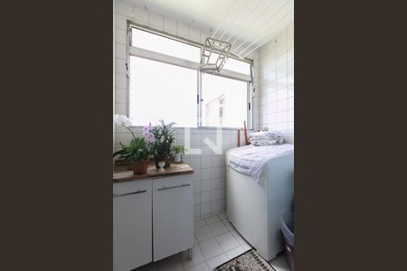 Apartamento à venda com 67m², 3 quartos e 1 vagaÁrea de Serviço