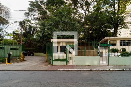 Apartamento para alugar com 70m², 2 quartos e 1 vagaFachada