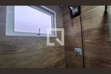 Casa de condomínio para alugar com 60m², 2 quartos e 2 vagasBanheiro