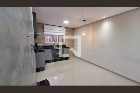 Casa de condomínio para alugar com 60m², 2 quartos e 2 vagasCozinha 