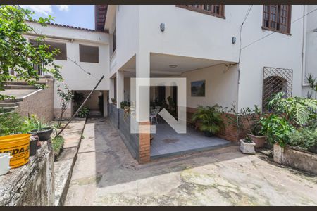 Casa à venda com 200m², 4 quartos e 2 vagasJardim