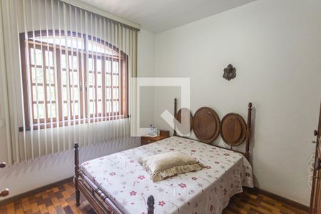 Casa à venda com 200m², 4 quartos e 2 vagasQuarto 4 no 2 no 2° Andar