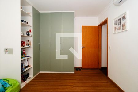 Casa à venda com 400m², 3 quartos e 5 vagasSuíte 2