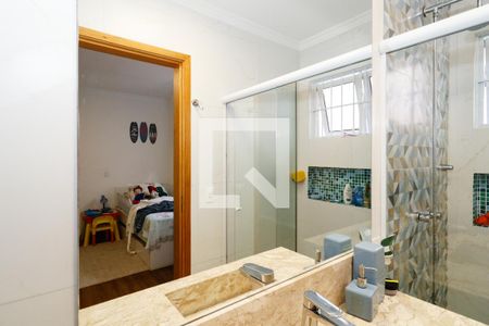 Casa à venda com 400m², 3 quartos e 5 vagasBanheiro da Suíte 2