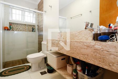 Casa à venda com 400m², 3 quartos e 5 vagasBanheiro da Suíte 1